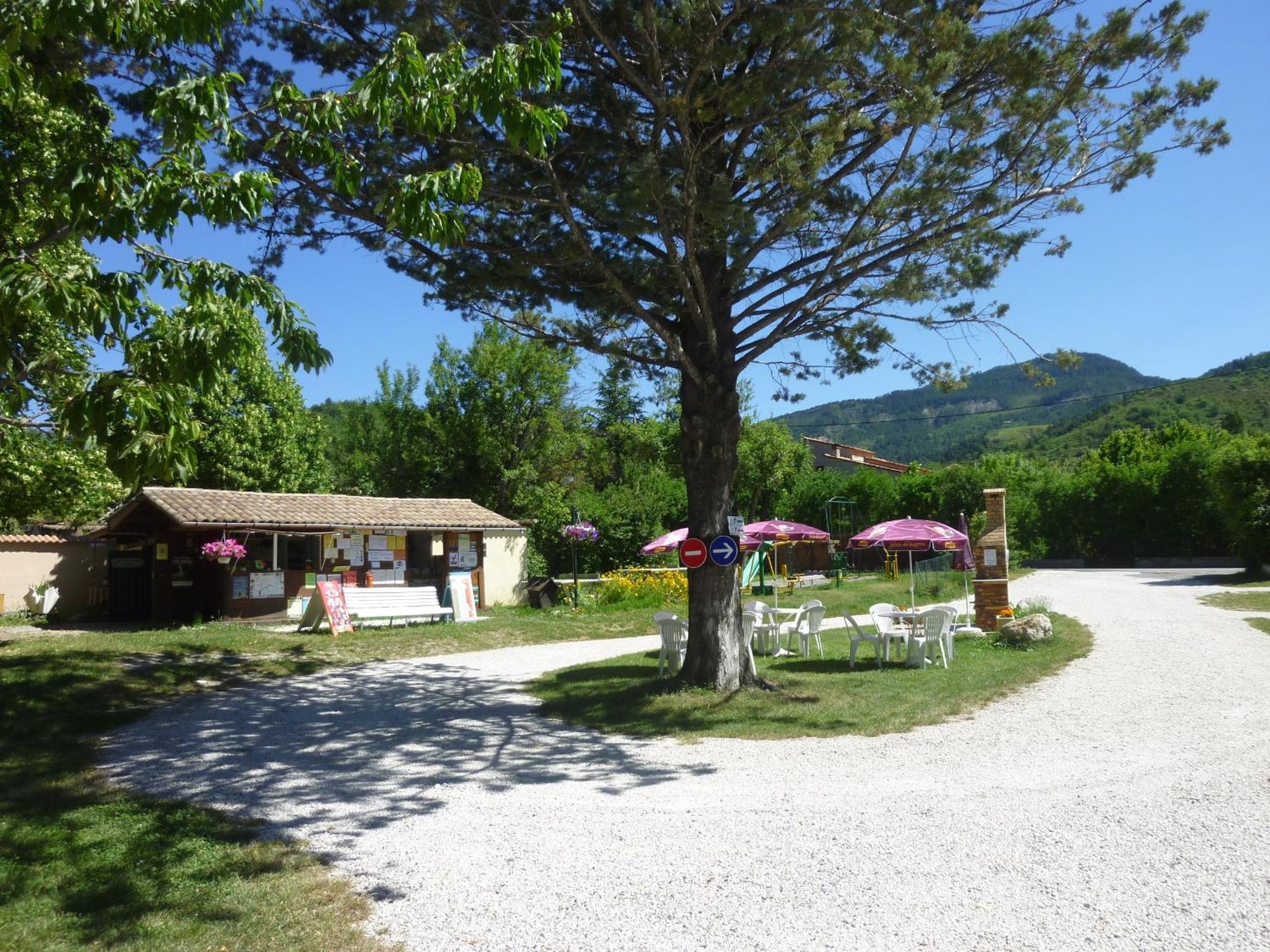 Camping Notre Dame Castellane Exterior foto